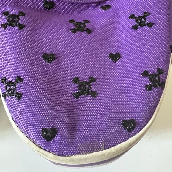 RARE Vans Embroidered Skulls and Hearts Size 6 - Picture 8 of 8
